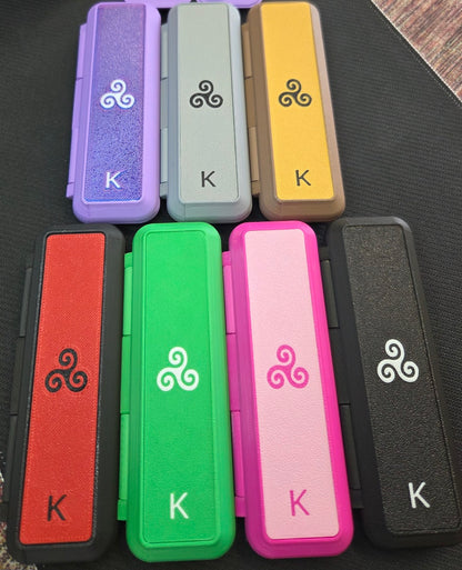 CUSTODIE PORTA KIWI (UNO E SPARK) IN PLASTICA COLORATA